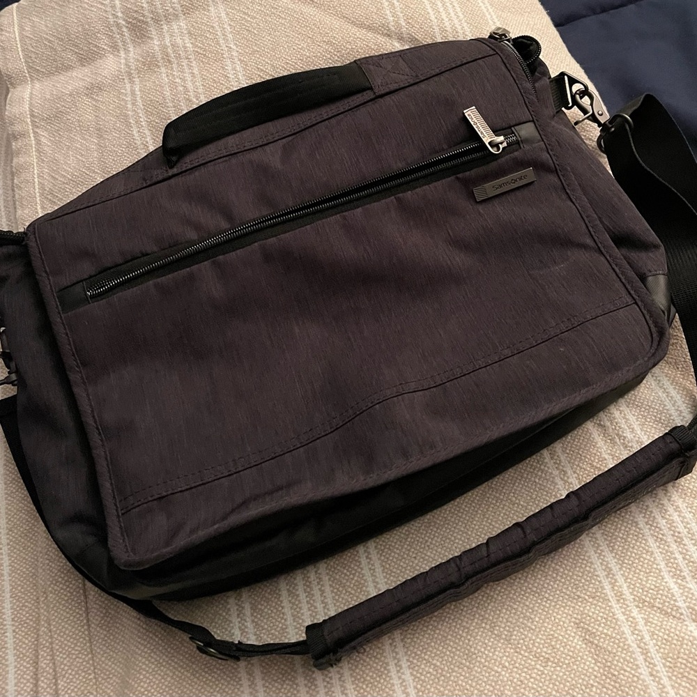 Samsonite messenger bag